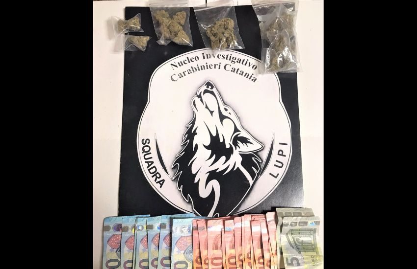 Catania, ordinazione telefonica e consegna “veloce”: arrestato pusher 22enne