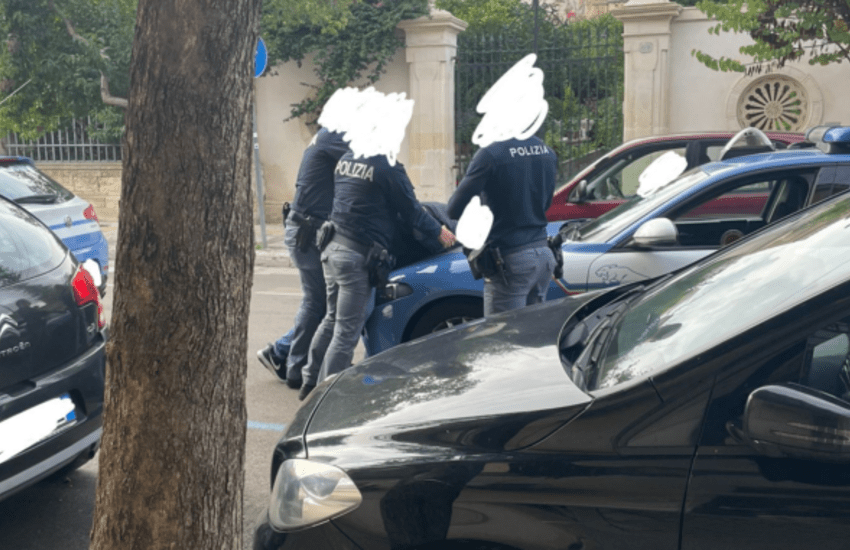 Paura in città. Prende a pugni, senza motivo, anziano che passeggiava, poi entra minaccioso in due negozi