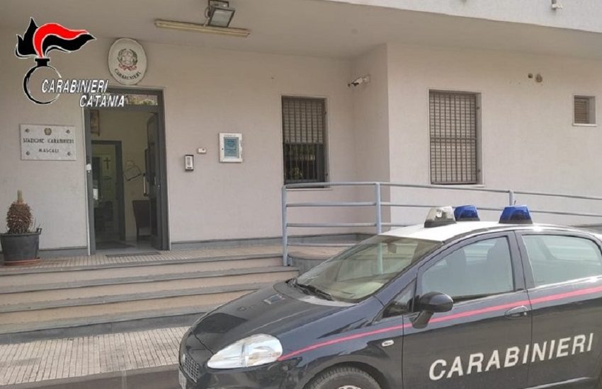 Mascali, ruba due Fiat nel giro di dieci giorni venendo così arrestato due volte: in carcere 23enne