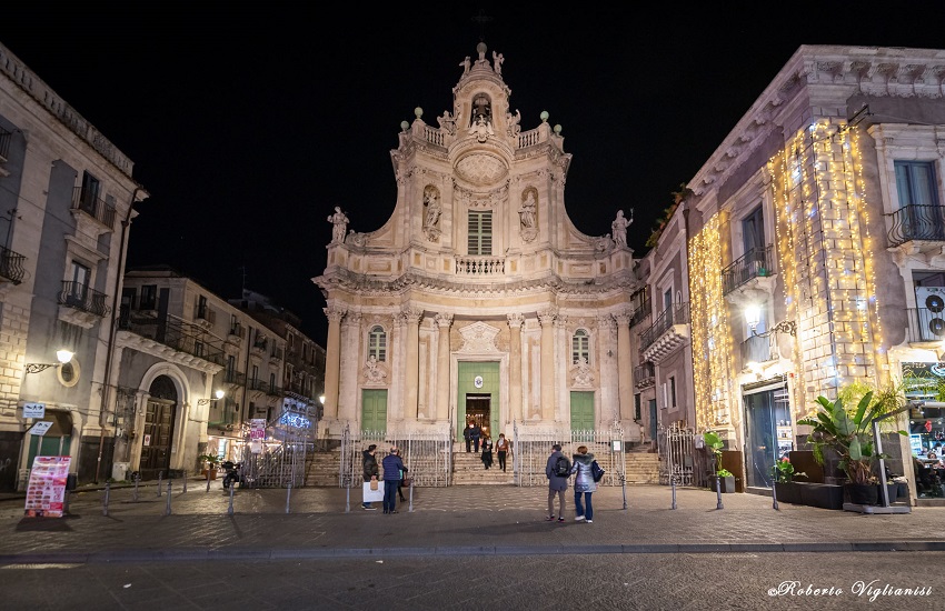 [GALLERY] Monumenti barocco catanese illuminati a led nelle ore notturne
