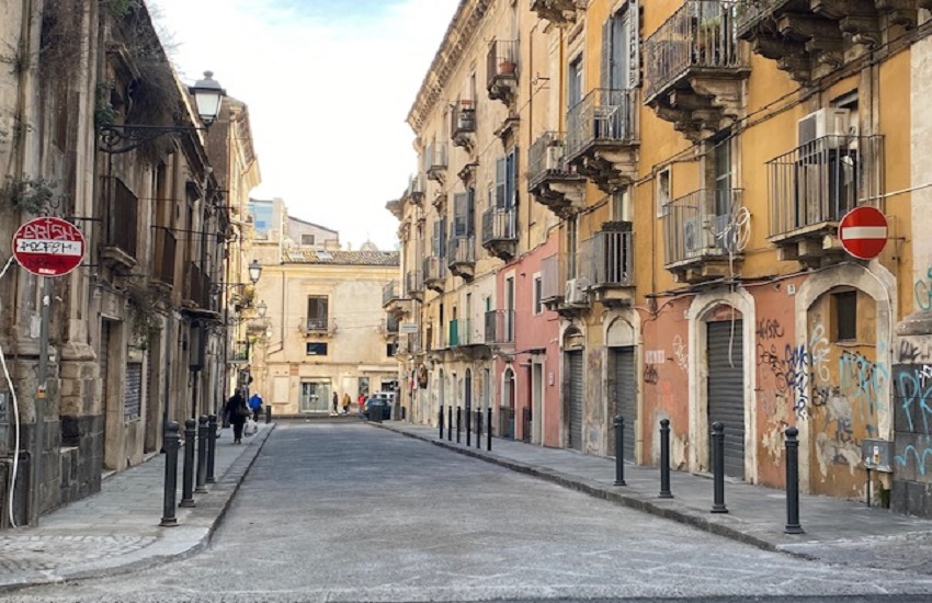 Catania, riaperta al traffico veicolare e pedonale via San Martino