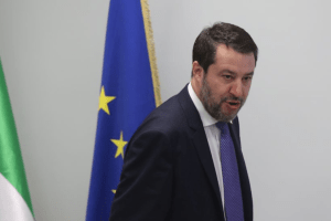 Salvini critica il congelamento degli asset russi: “L’Europa sta giocando con il fuoco”