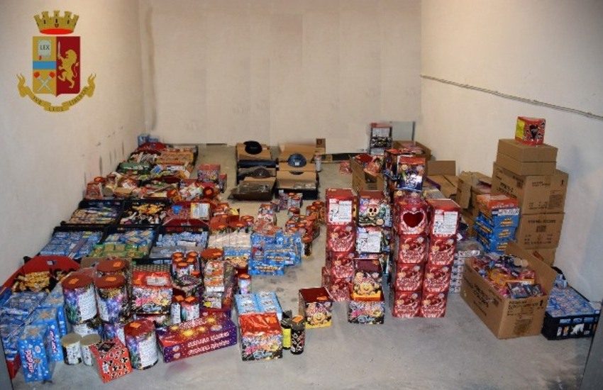 Botti illegali nel pieno centro di Gallipoli. Nei guai commerciante 56enne