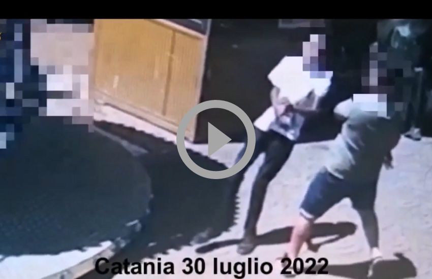 [VIDEO] Aggredisce ed uccide un cittadino mauriziano, in manette giovane catanese