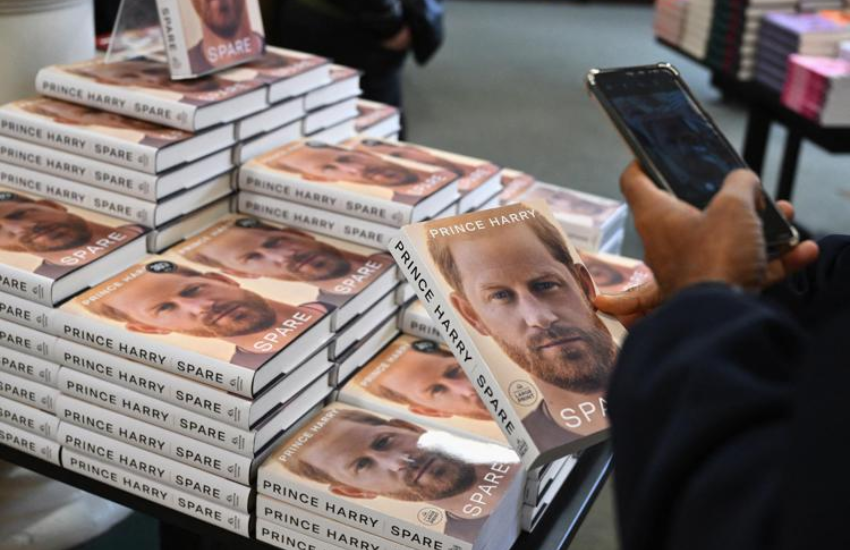 Spare mania: il libro del principe Harry è già record di vendite