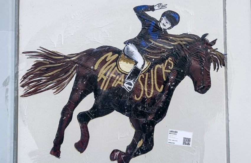 Appare il poster del piccolo Giuseppe Di Matteo vicino al carcere di Messina Denaro