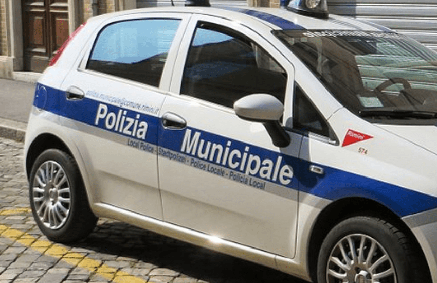 polizia municipale wiki commons