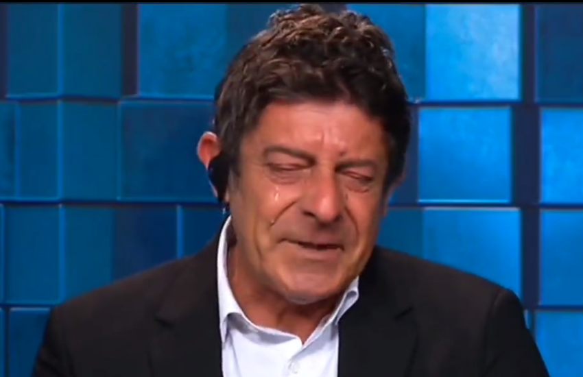 Luca Laurenti non riesce a trattenersi: il commovente pianto a dirotto (VIDEO)