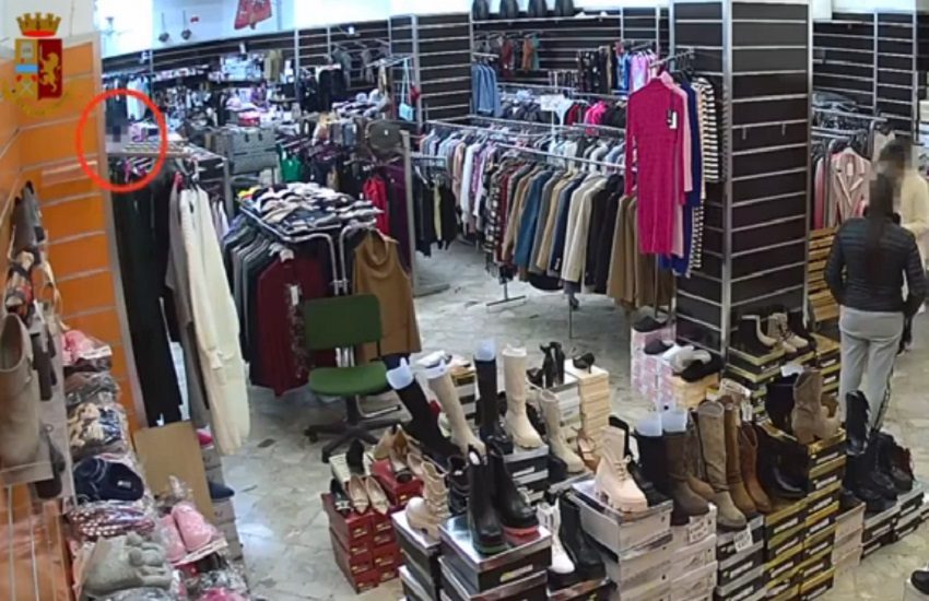 [VIDEO] Operazione Arpagone, due intercettazioni per “istruire” le figlie a fare profitti a danno di persone indigenti