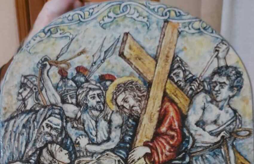 Calatabiano, ritorna la monumentale “Via Crucis” sulla via Crujllas – FOTO