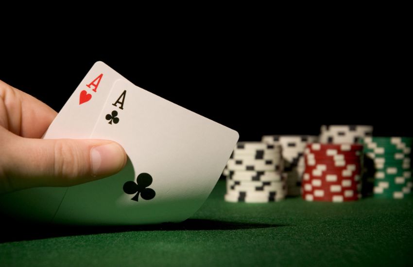 5 cose che non potrai MAI fare durante una partita a poker