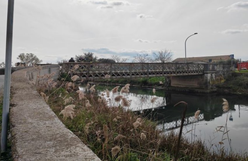 Ponte pericoloso, chiuso su ordinanza della Provincia di Latina