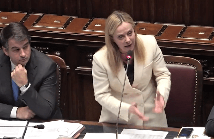 Giorgia Meloni a muso duro: “Non si usano i morti per fare propaganda” (VIDEO)