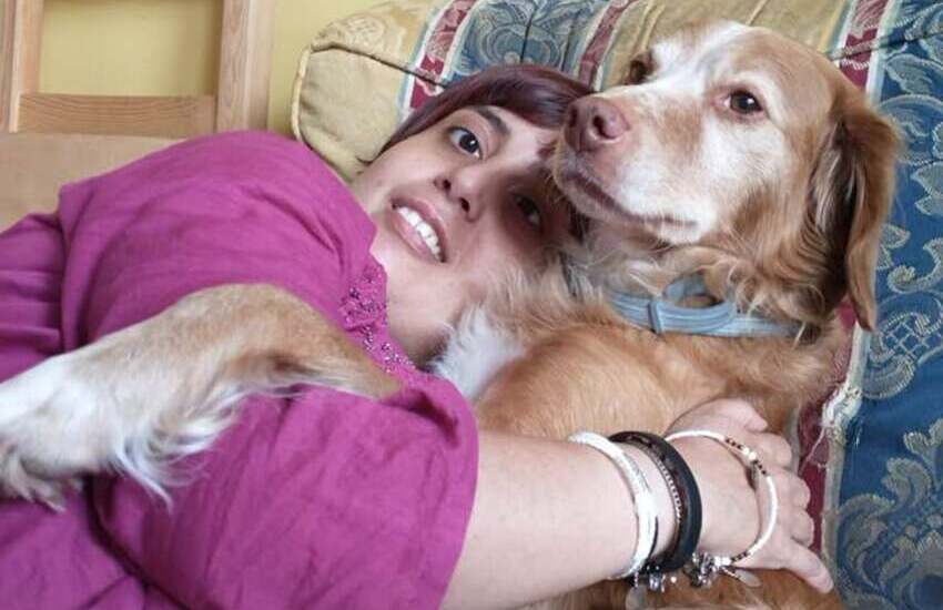 Bologna, ragazza cieca sfrattata perché il cane guida “non è gradito ai proprietari”
