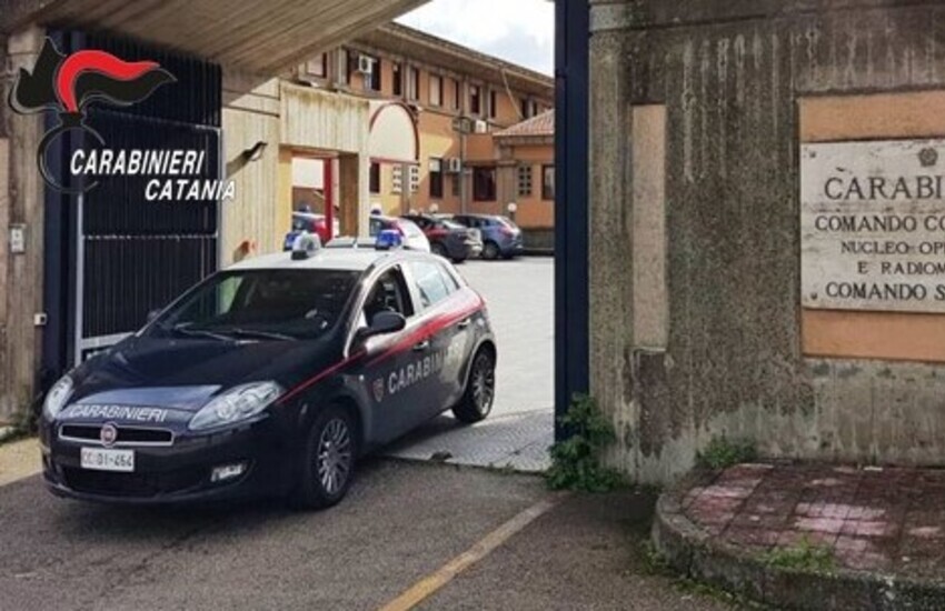 Gravina di Catania, 19enne aggredisce la nonna per ricevere soldi: arrestato dai Carabinieri