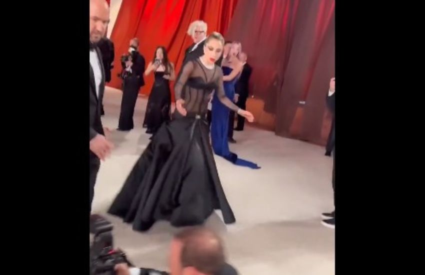 Oscar 2023, incredibile incidente sul red carpet con Lady Gaga: i presenti non credono ai loro occhi [VIDEO]