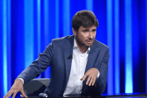 Alessandro Di Battista torna oggi in Italia da Cuba: il rientro dopo il grave malore
