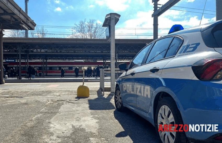 Arezzo, tragedia sul treno: studente muore davanti ai compagni di classe