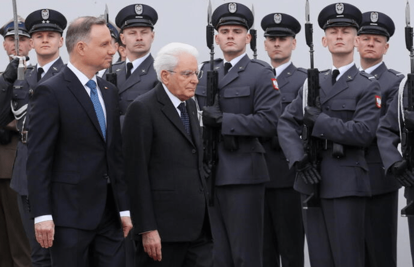 Mattarella: “Inorriditi dalla Russia, massimo sostegno all’Ucraina”