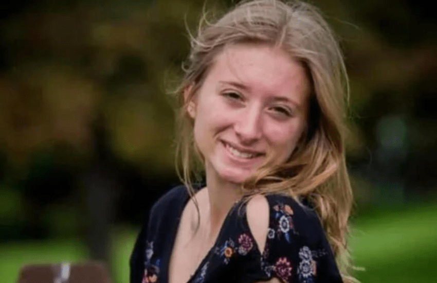 Entra per errore in un altro vialetto con l’auto e viene uccisa (VIDEO)