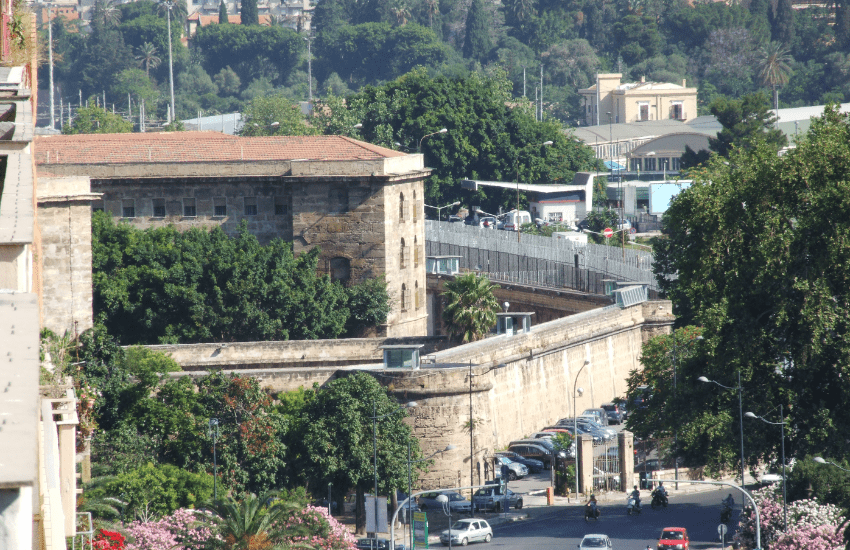 Palermo, l’ex contabile del carcere “Si è appropriato di denaro destinato ai detenuti”