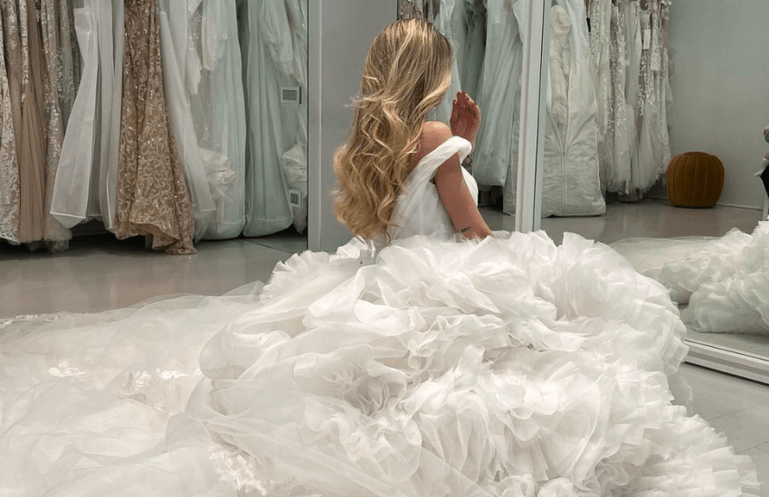 Chiara Nasti rivela l’abito da sposa, ma i fan nutrono dubbi