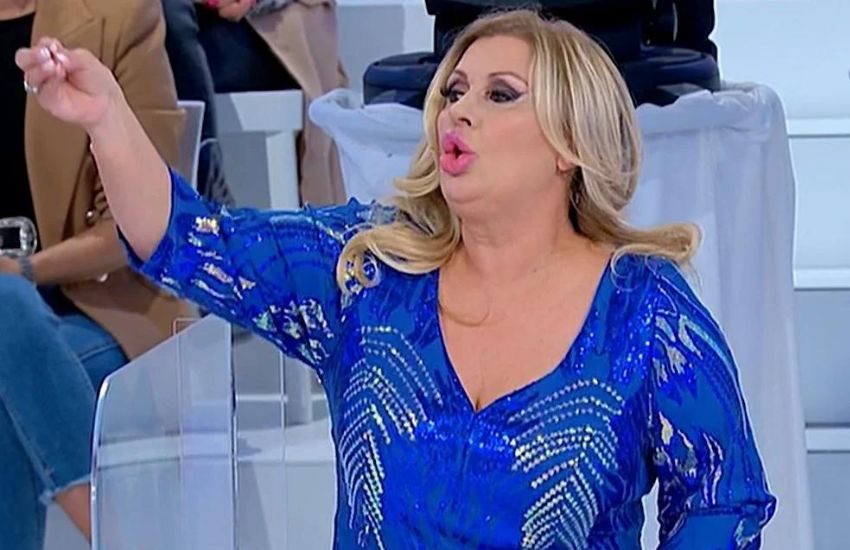 Uomini e Donne, Tina Cipollari lascerà il programma? Le ultime indiscrezioni