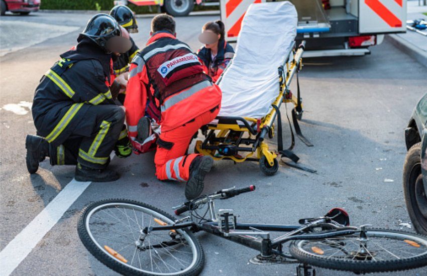 Travolto ed ucciso in sella alla sua bici. Mirko aveva solo 20 anni. Tragedia in provincia di Latina