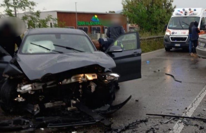 Scontro frontale nel sud pontino: quattro feriti di cui due in gravi condizioni