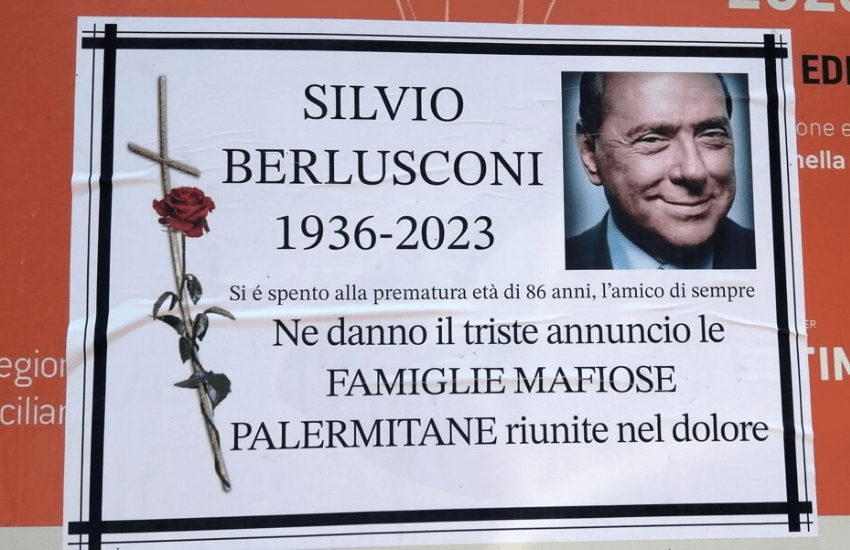 Silvio Berlusconi: a Palermo i manifesti a lutto choc