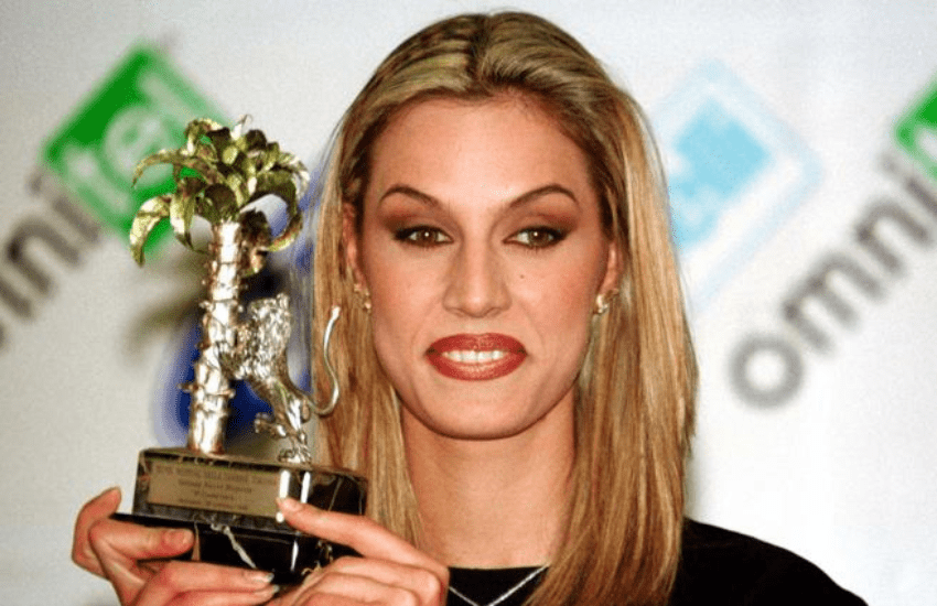 Annalisa Minetti del tutto senza vista: “Ora è nero totale”