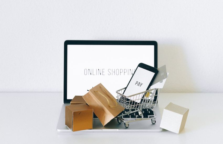L’era dell’e-commerce: come sta cambiando il mondo degli acquisti con l’online?