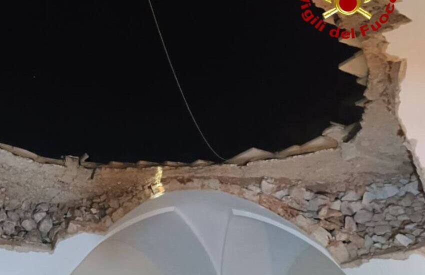 Crolla solaio nel Salento, è mistero. Spunta l’ombra del dolo
