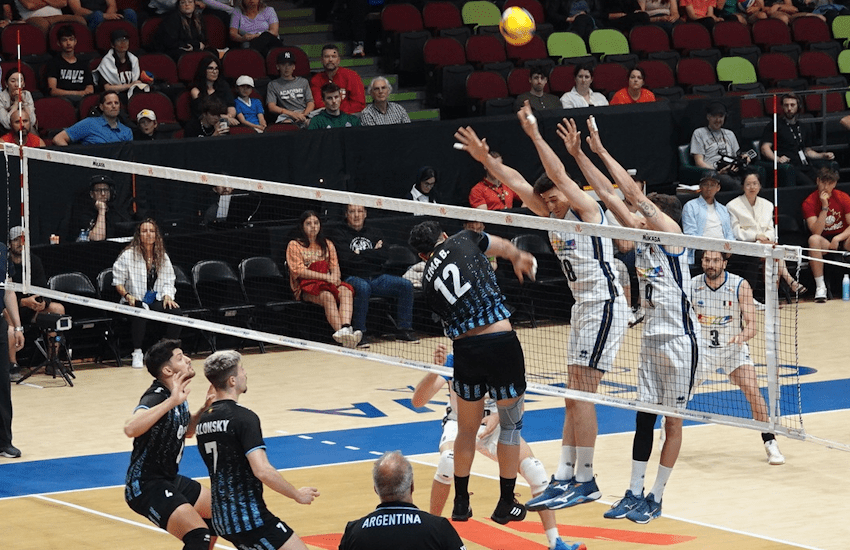 Volley: esordio con sconfitta per gli azzurri (tabellino del match)