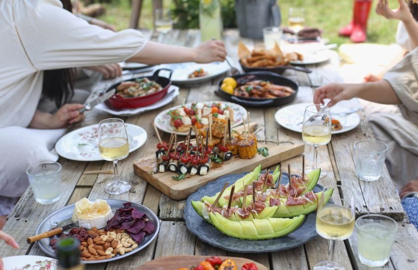 Pranzo di Ferragosto: come goderselo senza compromettere la dieta