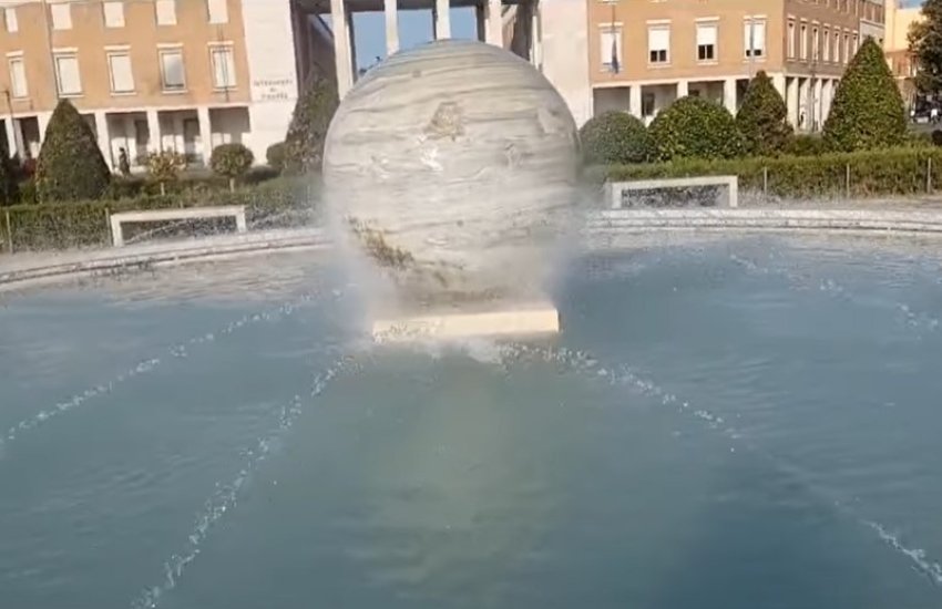 Fontana di Piazza del Popolo e laghetto San Marco a Latina: tornano i giochi d’acqua