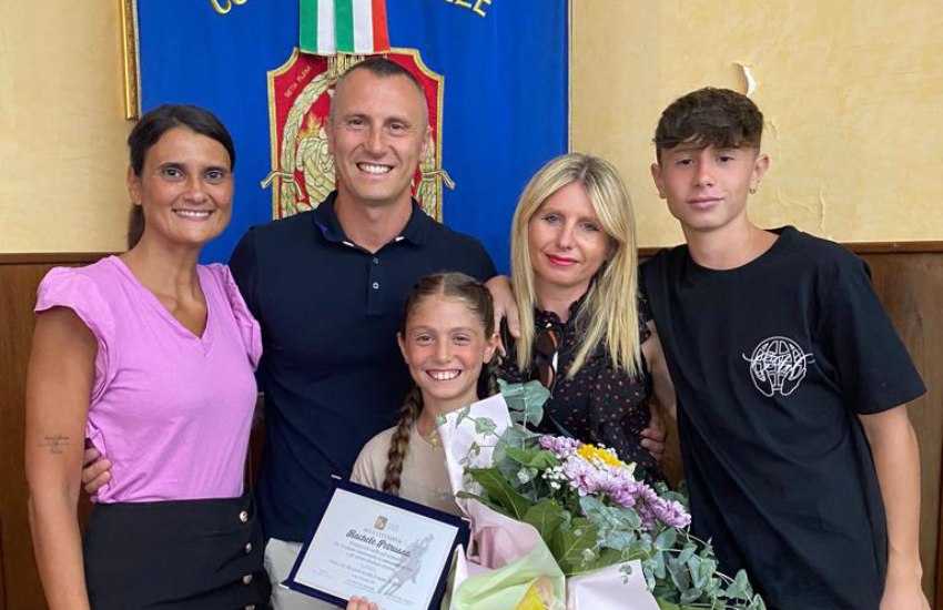 Campionessa di equitazione a 11 anni: Rachele premiata in comune a Sezze