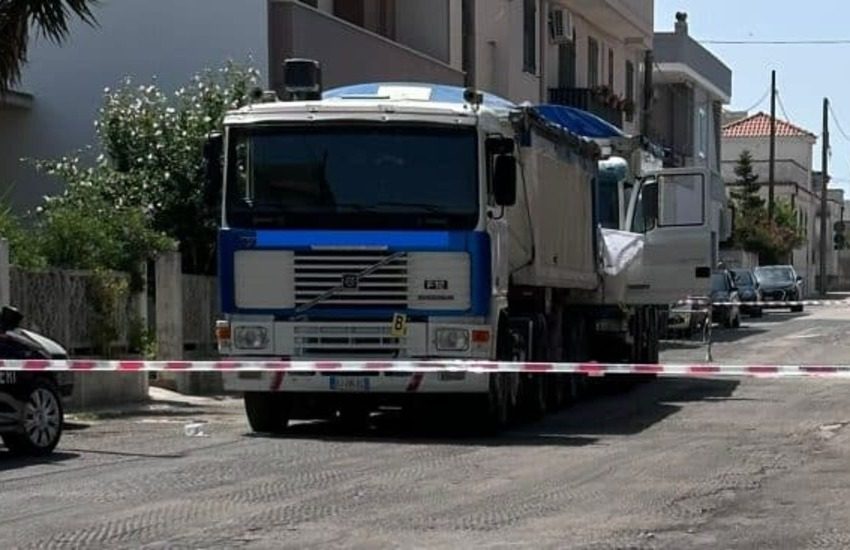 Tragedia sul lavoro nel Salento. Schiacciato tra due camion, muore operaio 55enne