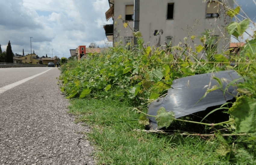 Investito e ucciso a 14 anni mentre passeggia: caccia all’auto pirata