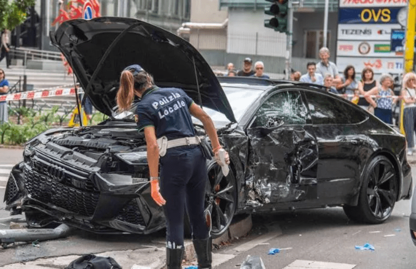 Milano: due auto si scontrano e un pedone 18enne viene sbalzato contro un palo. I genitori assistono e hanno una malore