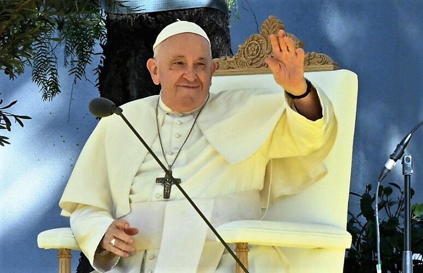 Le rivelazioni di Papa Francesco: “Ho già preparato la mia tomba”. Sugli insulti di Milei risponde così: “Lo incontrerò”