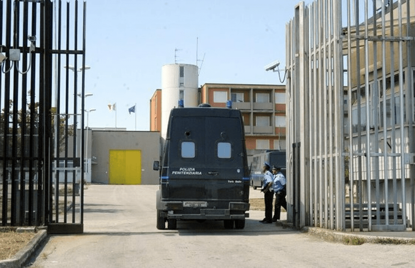 Lanciano: droga introdotta in carcere nascosta dentro alle salsicce