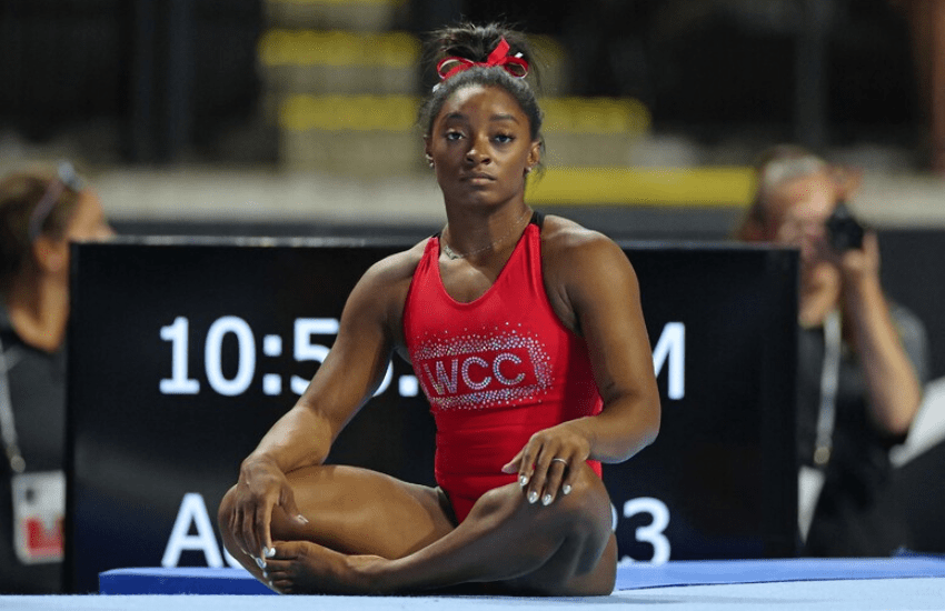 Simone Biles: il ritorno dopo il clamoroso ritiro alle Olimpiadi (VIDEO)