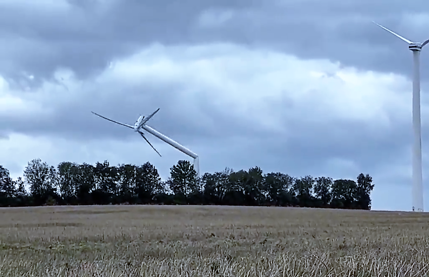Turbina eolica distrutta dal vento: il video