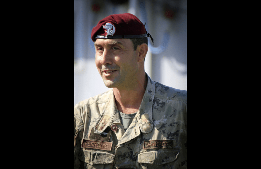 Il generale Vannacci “scandalizza” ancora: “Se mia figlia fosse gay? Ecco cosa farei…”