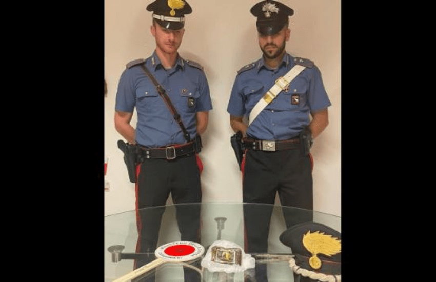 Fidenza: convocato in caserma si presenta con lo zaino che odora di hashish, dentro aveva un panetto