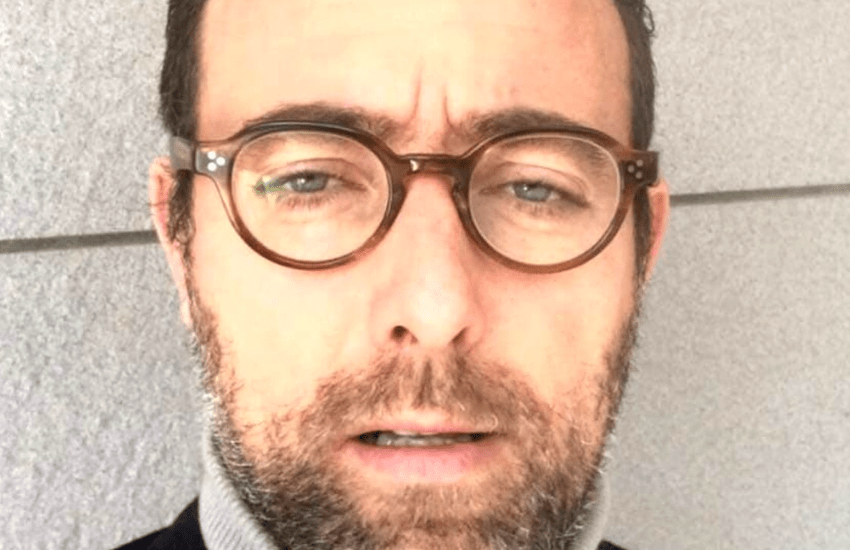 Viterbo, bimbo di 6 anni nudo sotto la pioggia: “Nessuno si fermava”