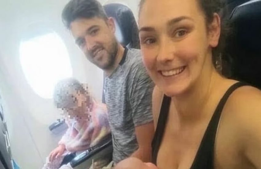 “Signora eviti di allattare, mette a disagio i passeggeri”, il racconto choc di una mamma