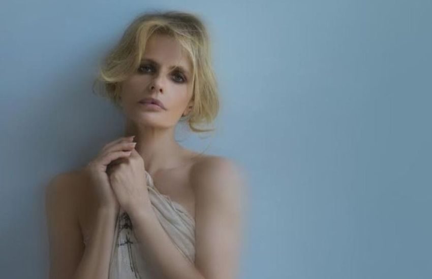 Isabella Ferrari si mette a nudo e confessa: “Se me lo chiedevano, lo facevo…”