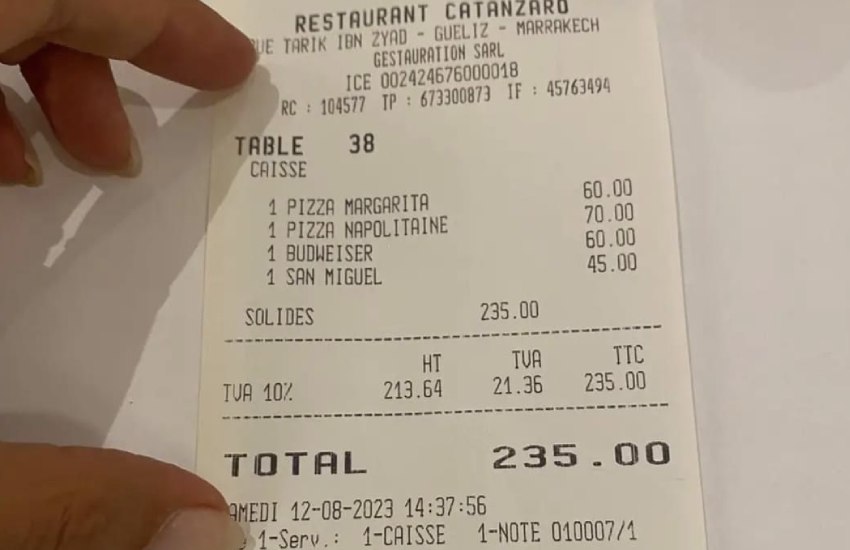 Conto da 235 euro per due pizze e due birre… L’indignazione corre sul web, ma è uno scherzo